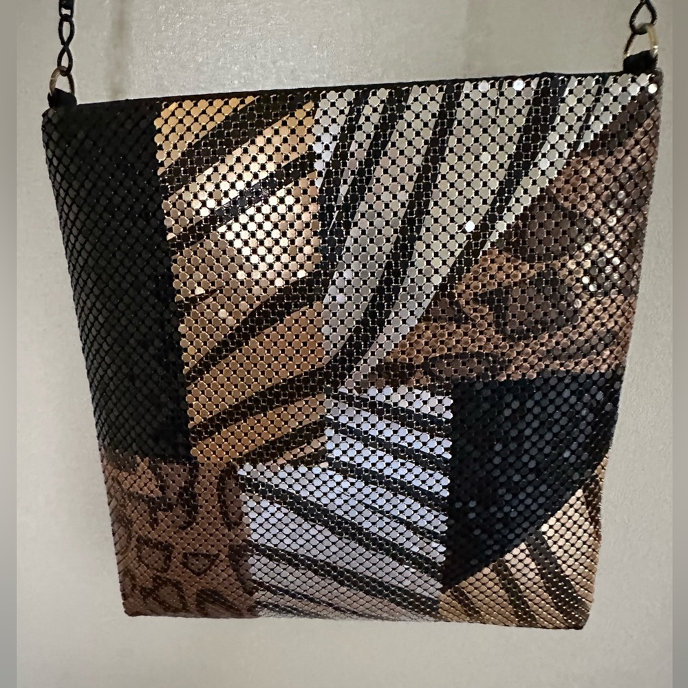 NWOT Gorgeous metal mesh multi  animal print bag with black